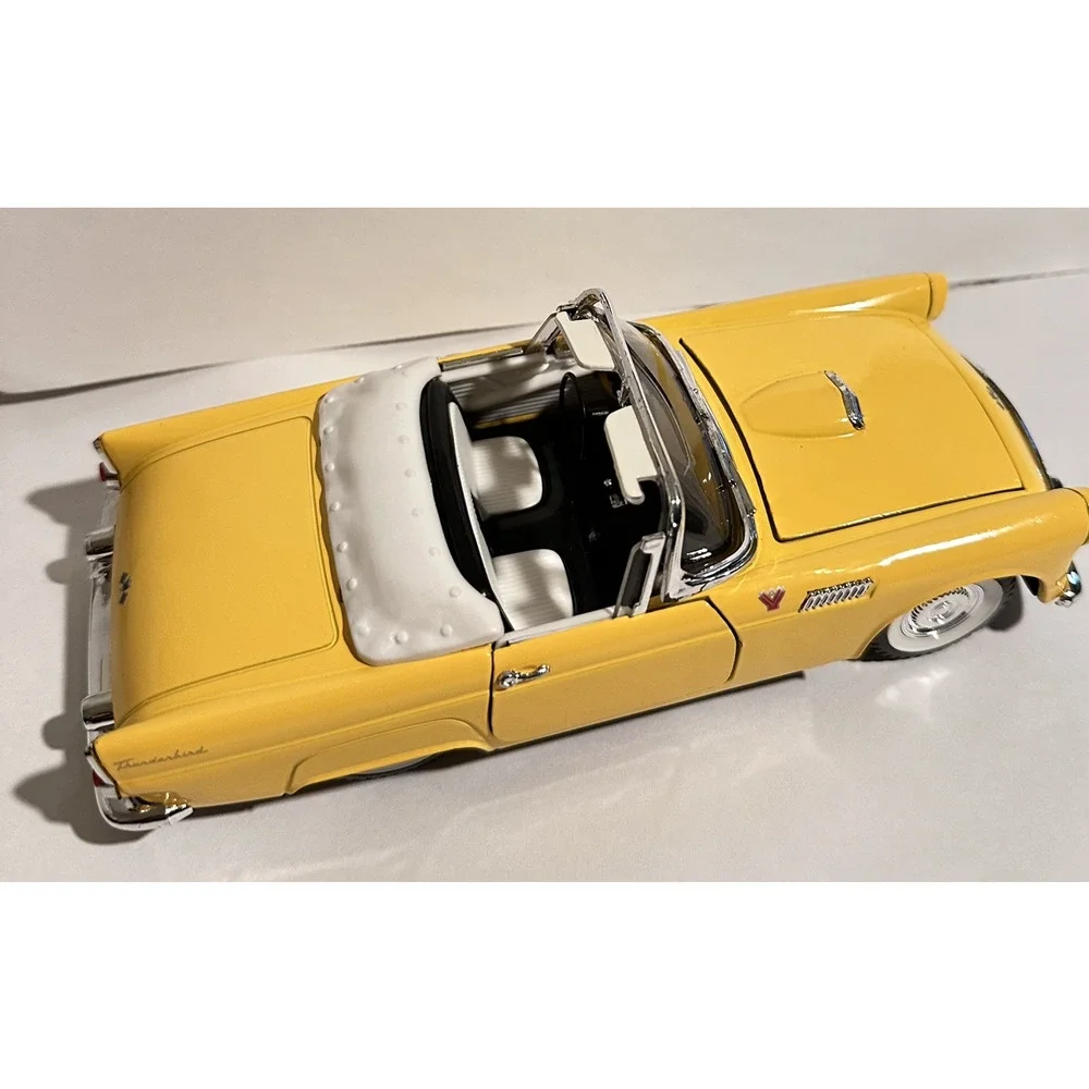 Yellow Ford Thunderbird Convertible (1955) Diecast 1/24 Scale SS7714 New A25